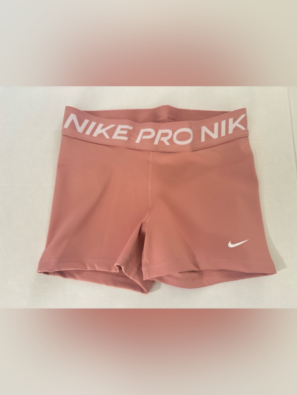 New! Women’s Nike Pro Traning Shorts Mid Rise 3” Medium Support Pink